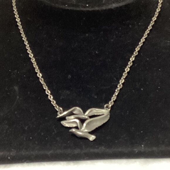 Unbranded Women's Silver Jewellery - Picture 3 of 6